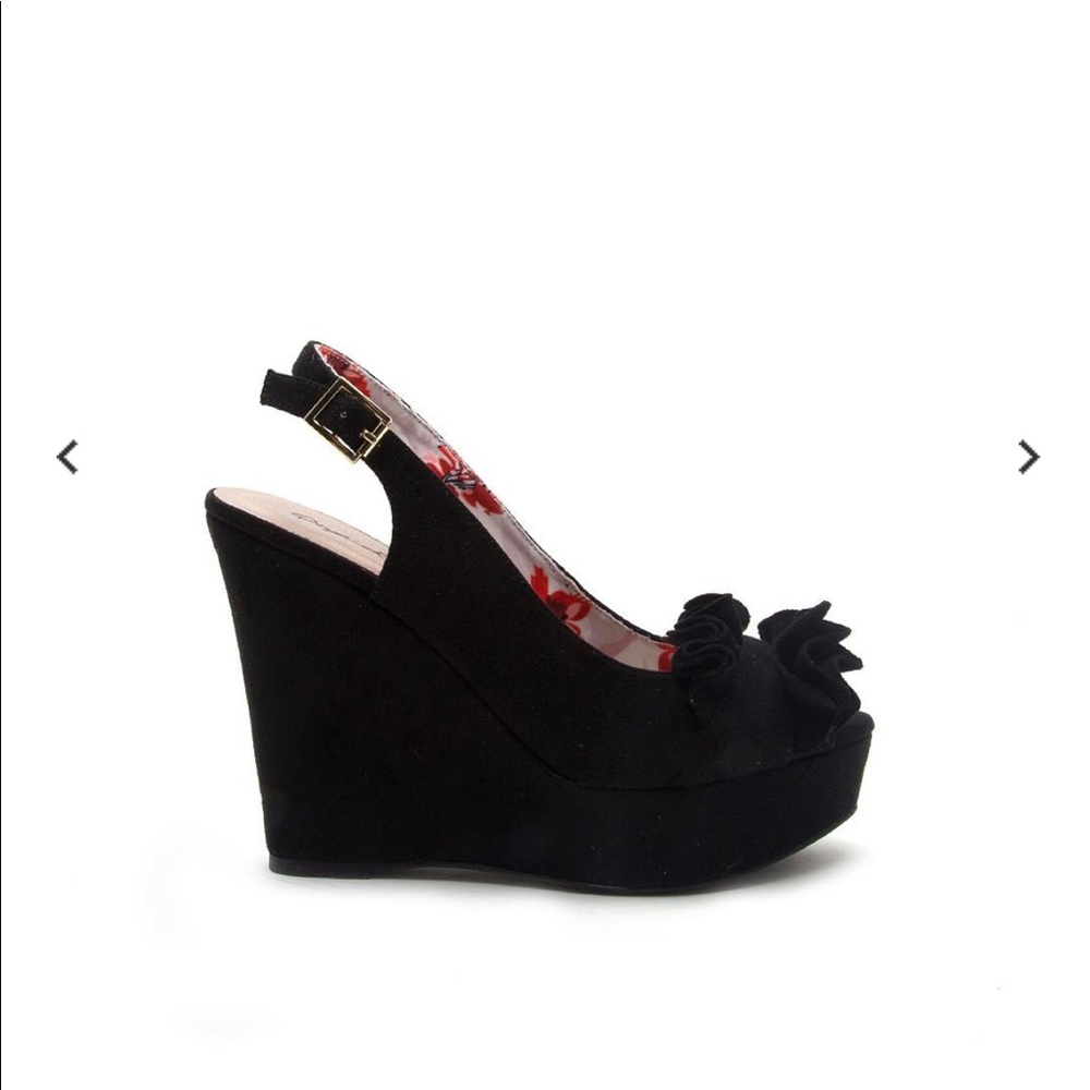 New Women’s Ruffle Slingback Wedge Black - Picture 2 of 4